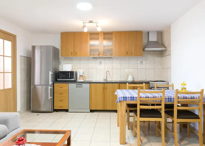 Apartman With Parking Space - 23979 Trogir